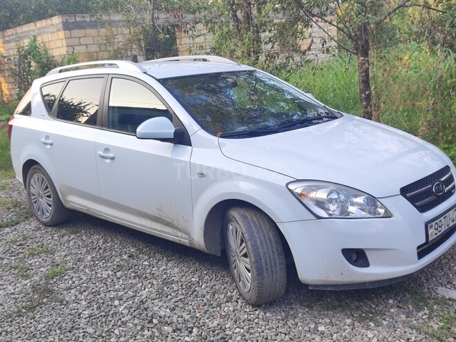 Kia Ceed 2007, 289,000 km - 1.6 l - Quba