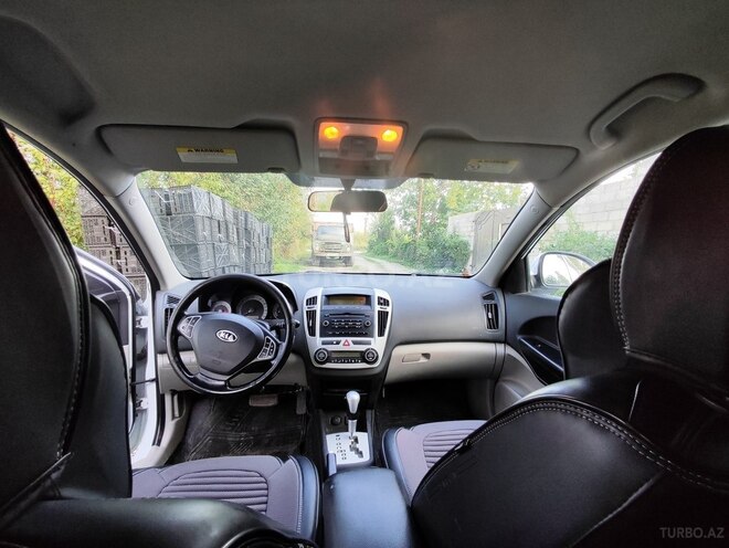 Kia Ceed 2007, 289,000 km - 1.6 l - Quba