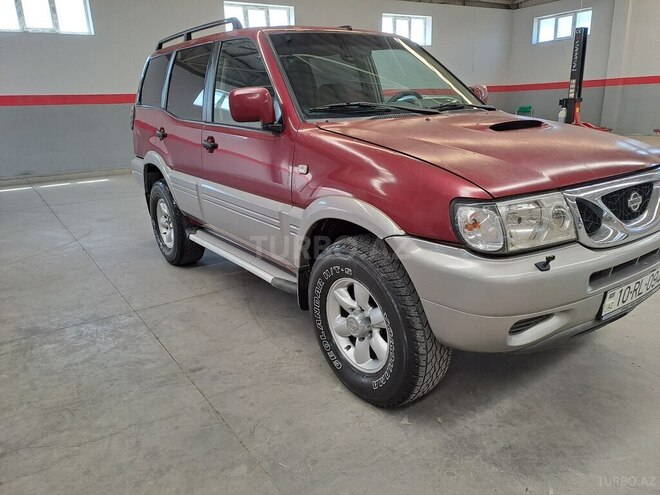 Nissan Terrano 2003, 345,000 km - 2.7 l - Sumqayıt