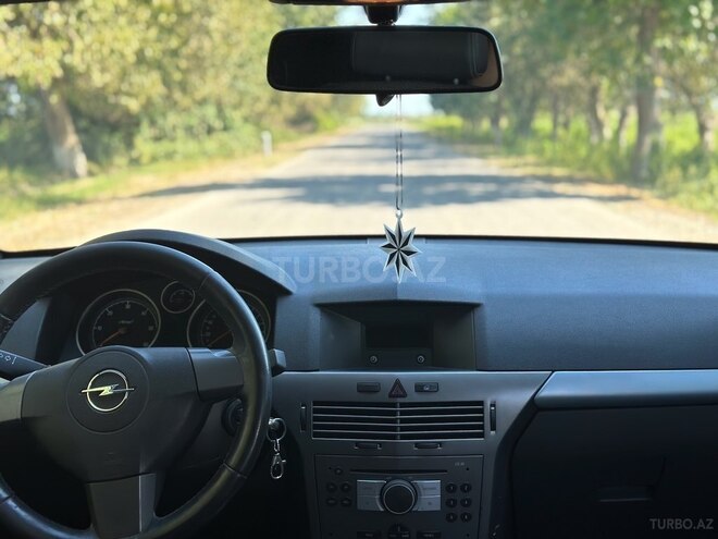 Opel Astra 2007, 234,000 km - 1.3 l - Salyan