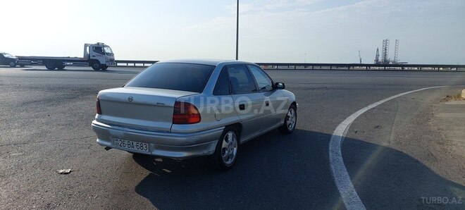 Opel Astra 1996, 168,500 km - 1.4 л - Bakı