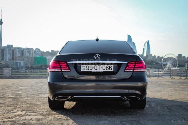 Mercedes E 250 2015, 251,000 km - 2.0 l - Bakı