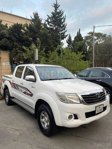 Toyota Hilux 2012, 290,000 km - 2.5 l - Bakı