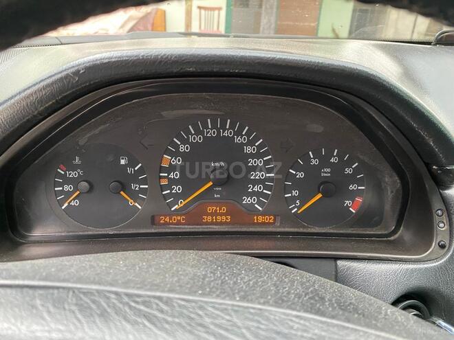 Mercedes E 320 1995, 385,000 km - 3.2 l - Bakı