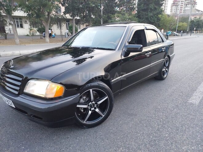 Mercedes C 230 2000, 235,680 km - 2.3 l - Bakı