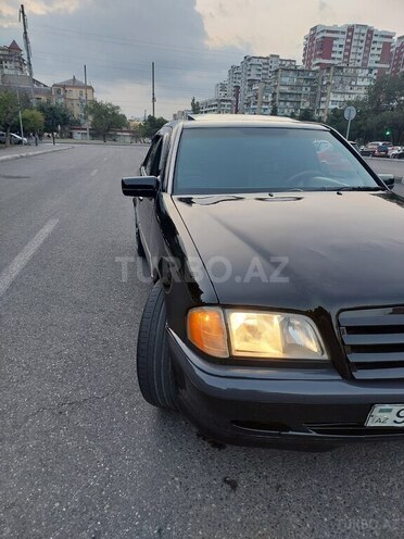 Mercedes C 230 2000, 235,680 km - 2.3 l - Bakı