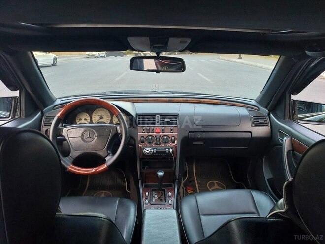 Mercedes C 230 2000, 235,680 km - 2.3 l - Bakı