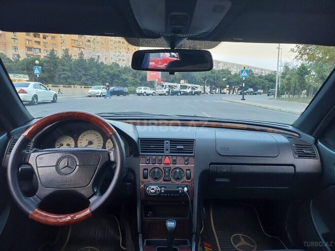Mercedes C 230 2000, 235,680 km - 2.3 l - Bakı