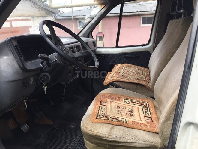 GAZ 330200 1999, 120,000 km - 2.5 l - Quba