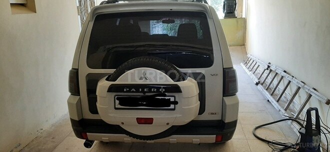Mitsubishi Pajero 2008, 207,000 km - 3.0 l - Bakı