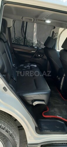 Mitsubishi Pajero 2008, 207,000 km - 3.0 l - Bakı