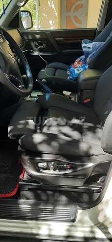 Mitsubishi Pajero 2008, 207,000 km - 3.0 l - Bakı