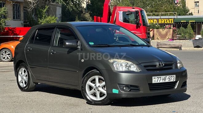Toyota Corolla 2004, 291,000 km - 1.4 л - Bakı