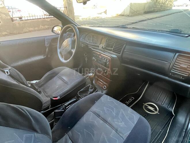 Opel Vectra 1996, 254,783 km - 2.0 l - Sumqayıt