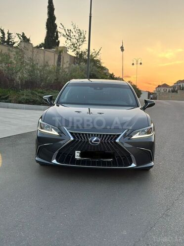 Lexus ES 300h 2021, 23,000 km - 2.5 l - Bakı