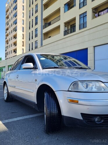 Volkswagen Passat 2003, 316,000 km - 1.8 l - Sumqayıt