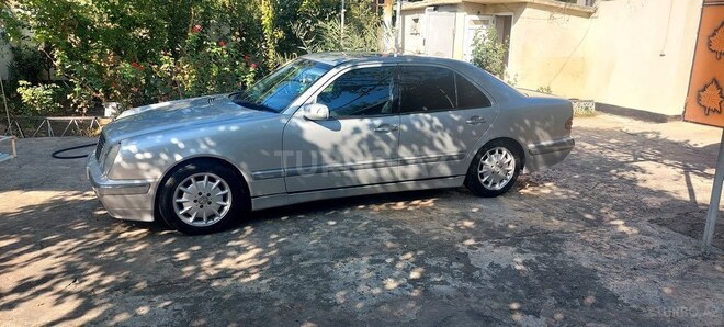Mercedes E 270 2000, 525,000 km - 2.7 l - İmişli