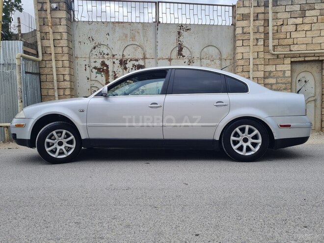 Volkswagen Passat 2003, 316,000 km - 1.8 l - Sumqayıt