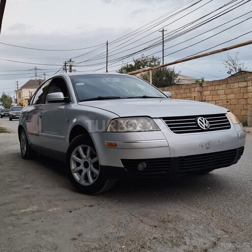 Volkswagen Passat 2003, 316,000 km - 1.8 l - Sumqayıt