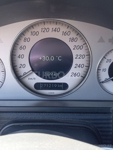 Mercedes E 240 2004, 271,000 km - 2.6 l - Bakı