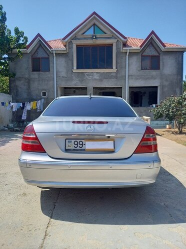 Mercedes E 240 2004, 271,000 km - 2.6 l - Bakı