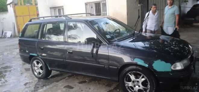 Opel Astra 1997, 470,000 km - 1.6 l - Gəncə