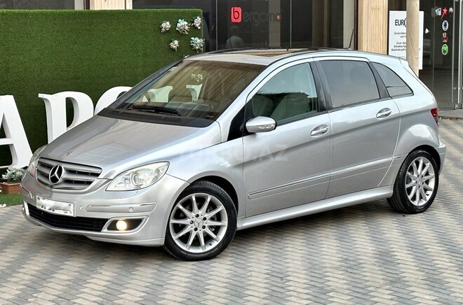 Mercedes B 200 2006, 240,000 km - 2.0 l - Bakı