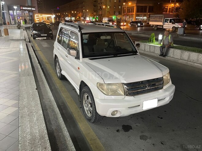 Mitsubishi Pajero io 2001, 244,580 km - 2.0 l - Bakı