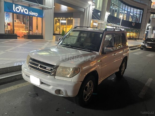 Mitsubishi Pajero io 2001, 244,580 km - 2.0 l - Bakı