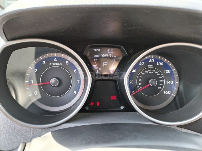 Hyundai Elantra 2013, 308,994 km - 1.8 l - Masallı