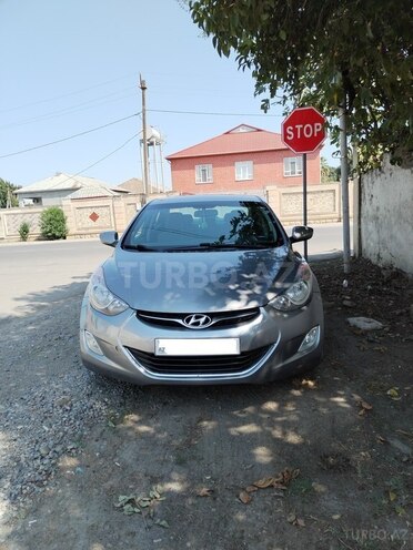Hyundai Elantra 2013, 308,994 km - 1.8 l - Masallı