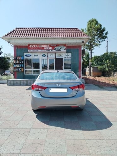Hyundai Elantra 2013, 308,994 km - 1.8 l - Masallı
