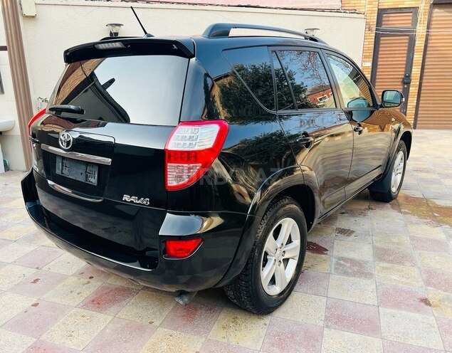 Toyota RAV4 2009, 196,000 km - 2.2 l - Bakı