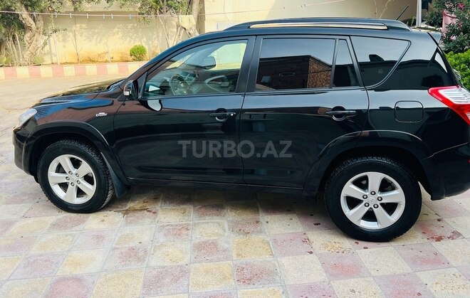 Toyota RAV4 2009, 196,000 km - 2.2 l - Bakı