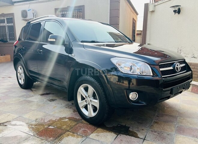 Toyota RAV4 2009, 196,000 km - 2.2 l - Bakı