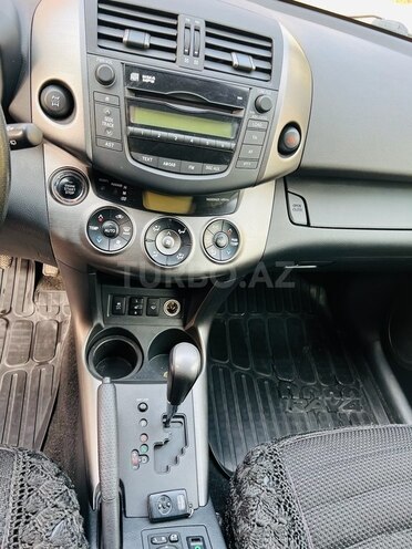 Toyota RAV4 2009, 196,000 km - 2.2 l - Bakı