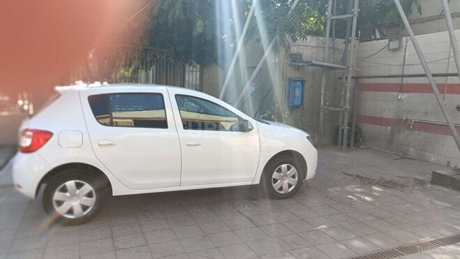 Renault Sandero 2014, 210,000 km - 1.6 l - Bakı