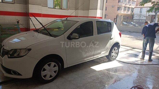 Renault Sandero 2014, 210,000 km - 1.6 l - Bakı