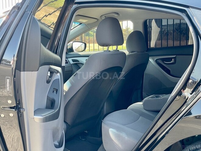 Hyundai Elantra 2015, 165,763 km - 1.8 л - Bakı