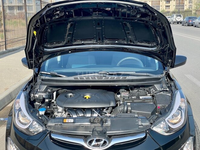 Hyundai Elantra 2015, 165,763 km - 1.8 л - Bakı