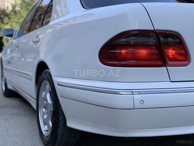 Mercedes E 270 2001, 291,810 km - 2.7 l - Bakı