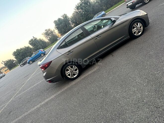 Hyundai Elantra 2019, 75,000 km - 2.0 л - Bakı