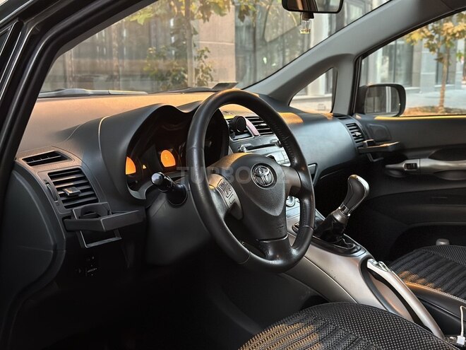 Toyota Auris 2007, 208,000 km - 1.4 л - Bakı