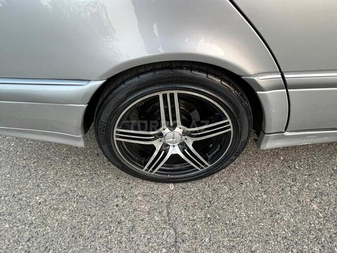 Mercedes C 220 1998, 380,000 km - 2.2 л - Saatlı