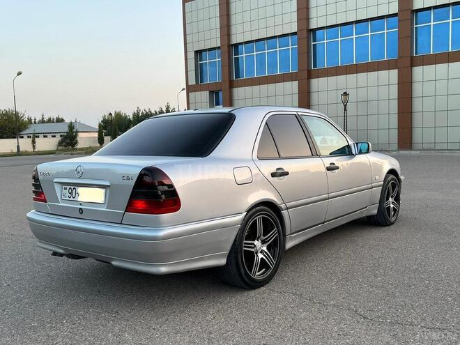 Mercedes C 220 1998, 380,000 km - 2.2 л - Saatlı