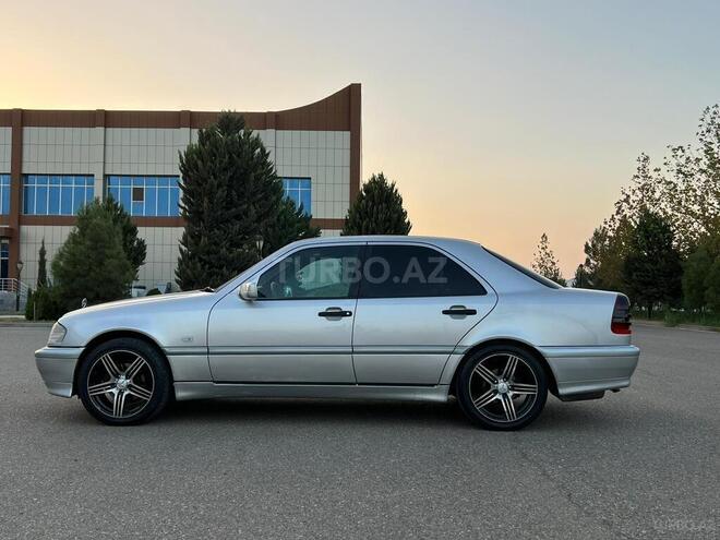 Mercedes C 220 1998, 380,000 km - 2.2 л - Saatlı