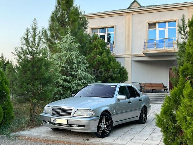 Mercedes C 220 1998, 380,000 km - 2.2 л - Saatlı