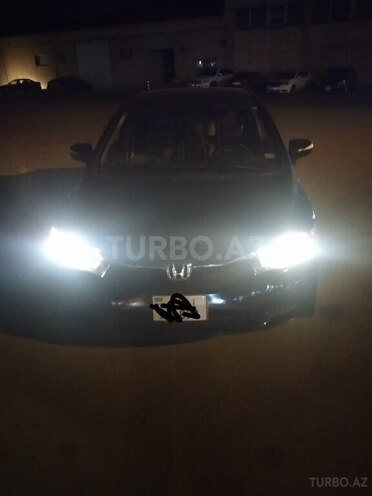 Honda Civic 2009, 300,000 km - 1.3 l - Bakı