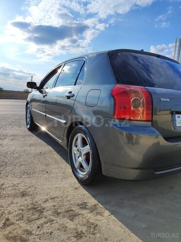 Toyota Corolla 2005, 268,000 km - 1.4 l - Mingəçevir