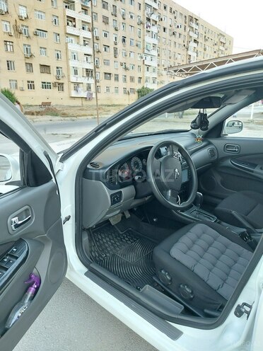Nissan Sunny 2011, 230,000 km - 1.6 l - Bakı